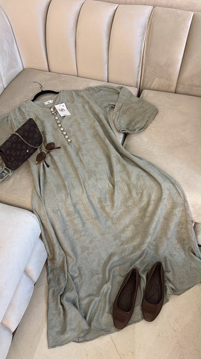 Robe Nour